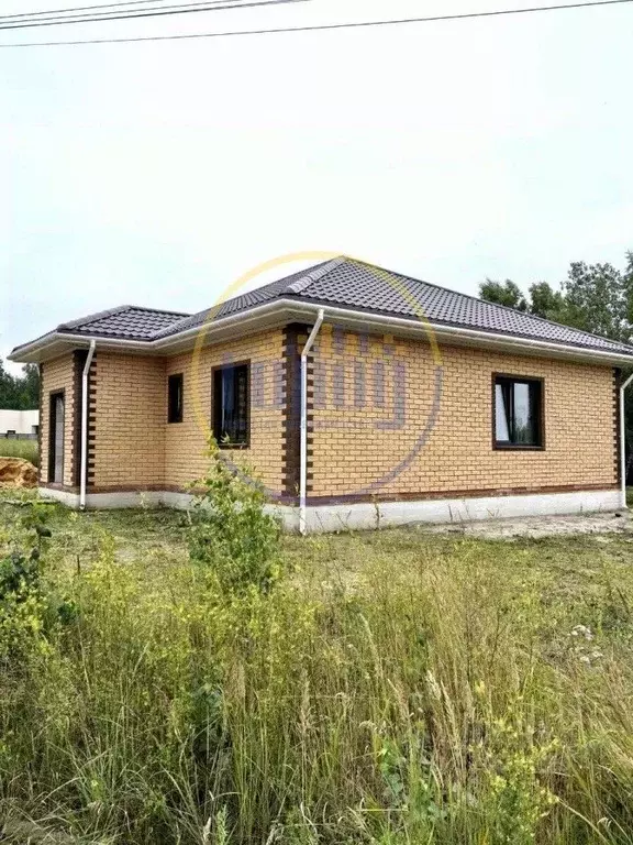 Дом в Челябинская область, Копейск ул. Андрея Миронова (100 м) - Фото 1