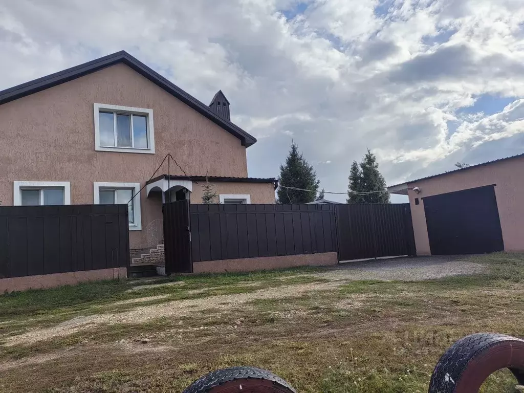 Дом в Саратовская область, Энгельс муниципальное образование, пос. ... - Фото 1