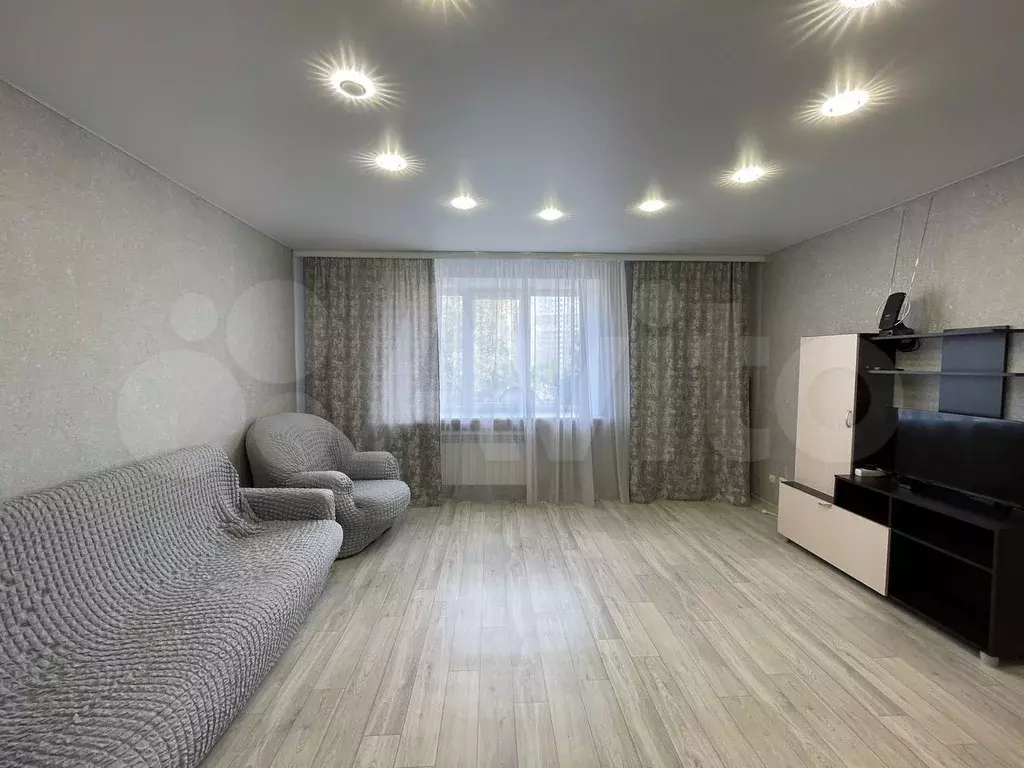 2-к. квартира, 60 м, 2/12 эт. - Фото 1