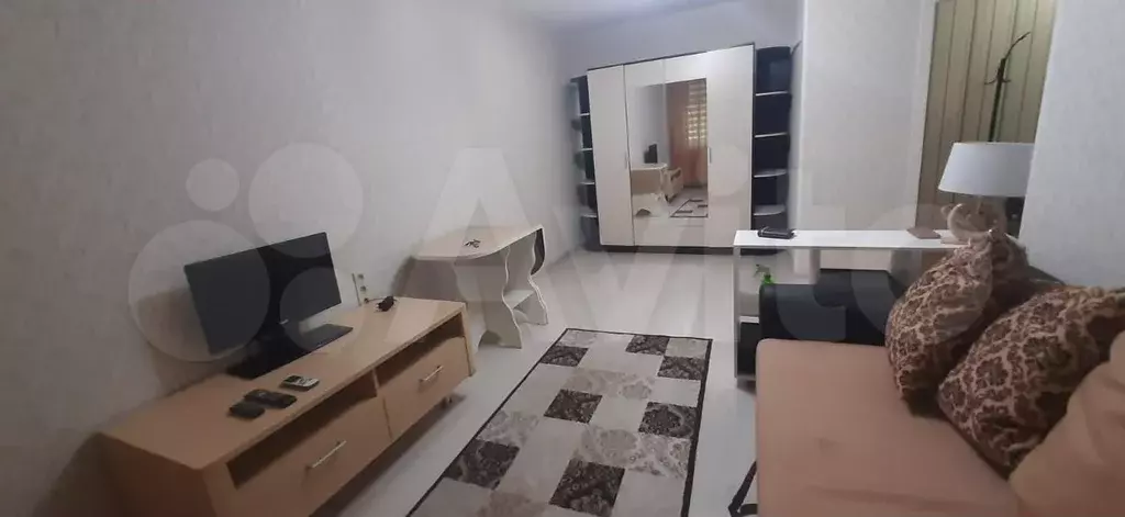 1-к. квартира, 30 м, 1/5 эт. - Фото 1