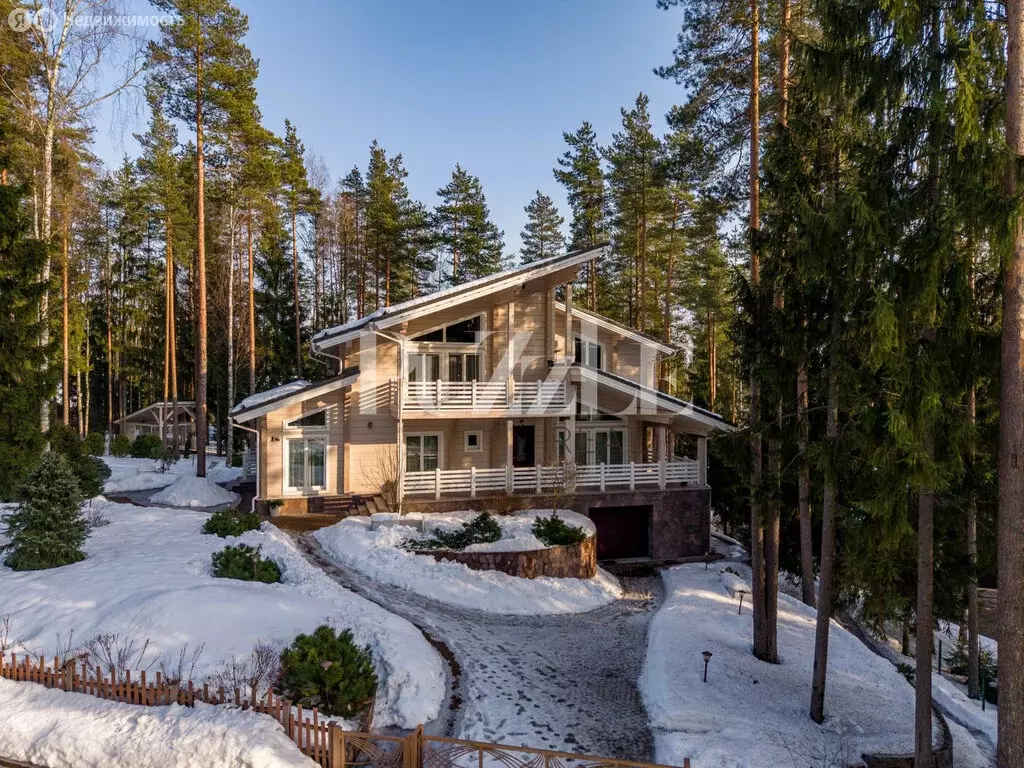 Дом в деревня Медный Завод, Александровская улица (402.5 м) - Фото 1