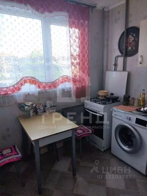 3-к кв. Ленинградская область, Кингисепп ул. Жукова, 12а (62.2 м) - Фото 0
