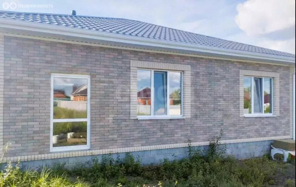 Дом в Стрелецкое, микрорайон Стрелецкое-72 (100 м) - Фото 1