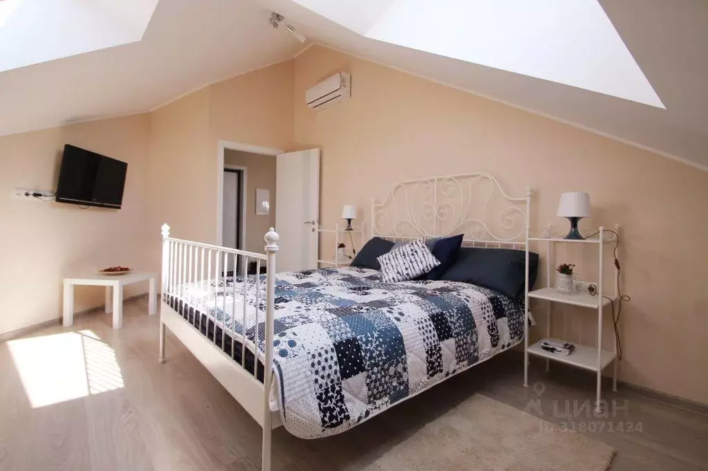Квартира, 1 комната, 50 м - Фото 0