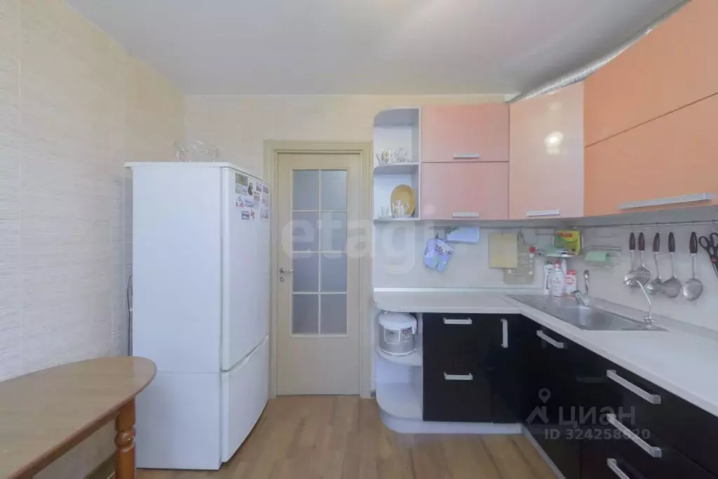 3-к кв. Тюменская область, Тюмень ул. Монтажников, 15А (66.8 м) - Фото 1