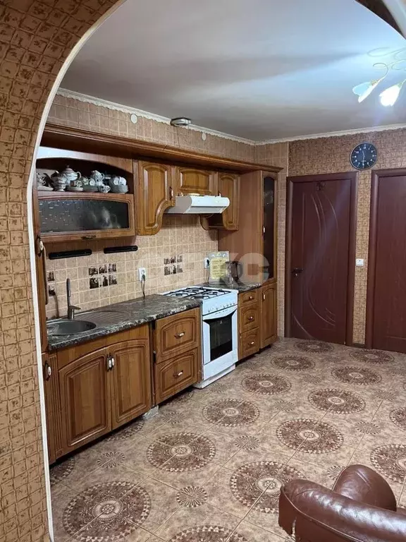 Дом в Адыгея, с. Красногвардейское ул. Ленина (240 м) - Фото 1