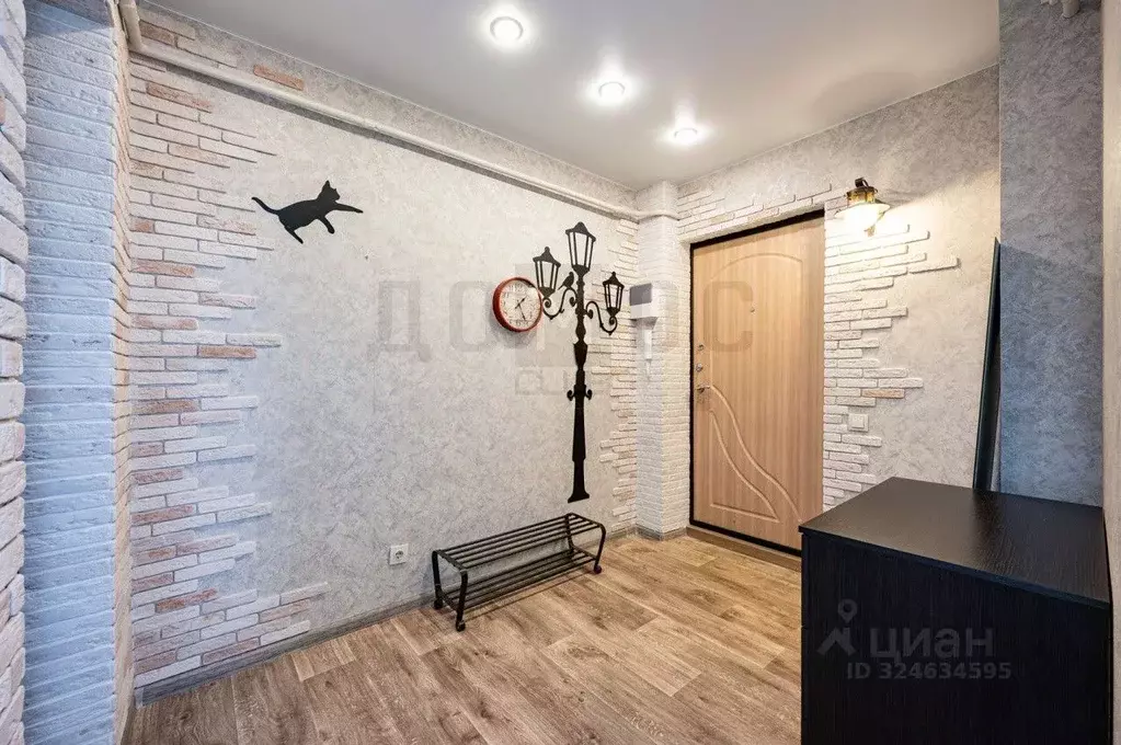 3-к кв. Свердловская область, Екатеринбург ул. Родонитовая, 36 (80.0 ... - Фото 2