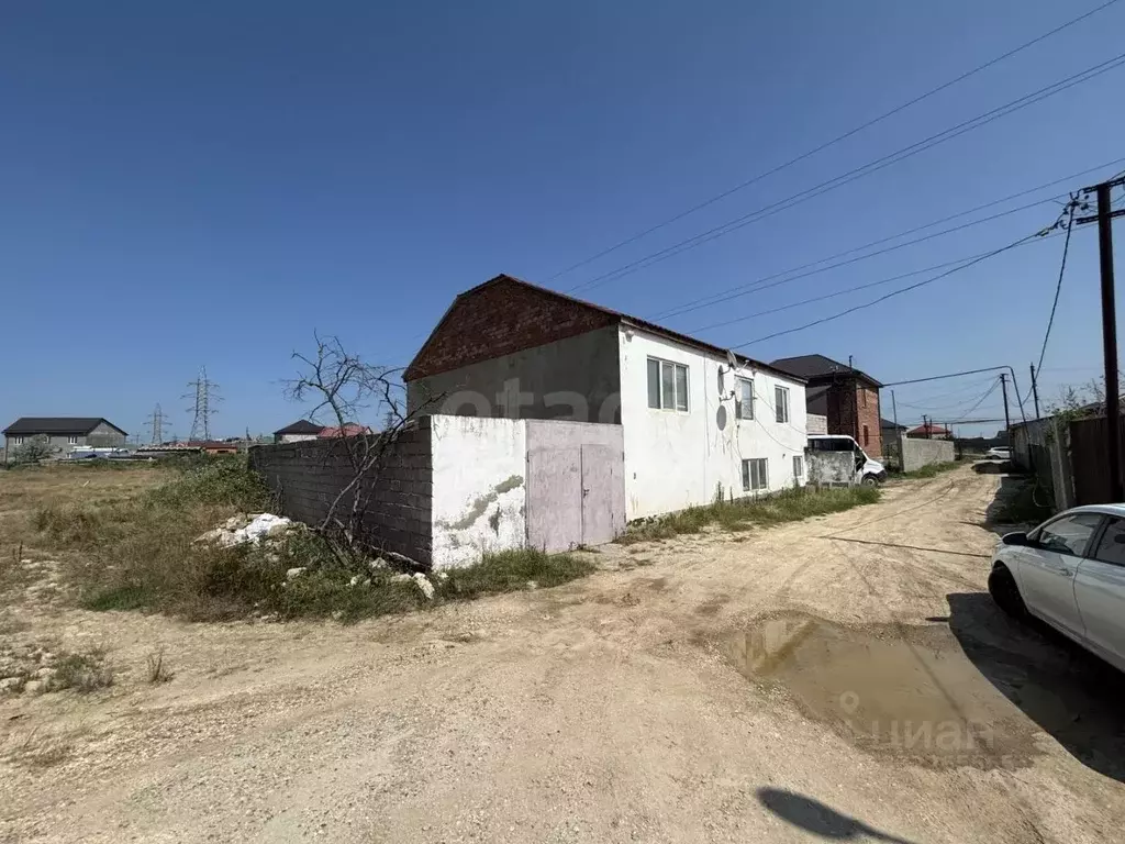 Дом в Дагестан, Каспийск Строитель СНТ, пер. Виноградный, 7 (128 м) - Фото 1