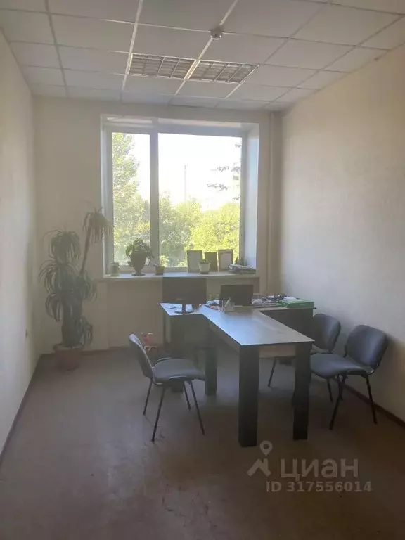 Офис в Красноярский край, Минусинск ул. Трегубенко, 67 (19 м) - Фото 1