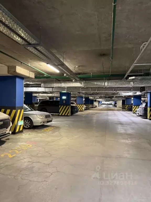 Гараж в Москва 1-й Красногвардейский проезд, 19 (15 м) - Фото 2