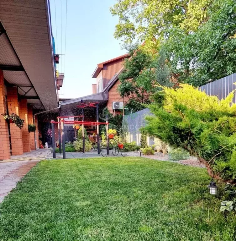 Коттедж в Краснодарский край, Ейск Камская ул. (213 м) - Фото 1