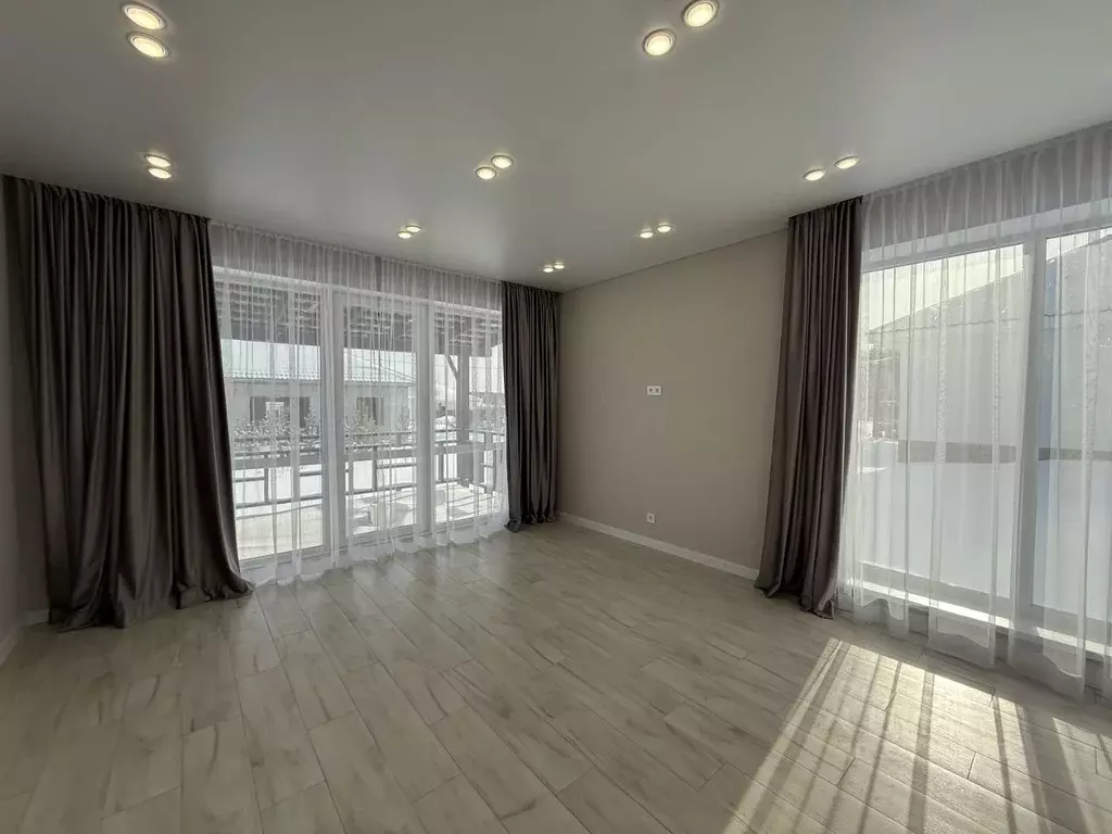 Коттедж в Свердловская область, Сысертский муниципальный округ, д. ... - Фото 1