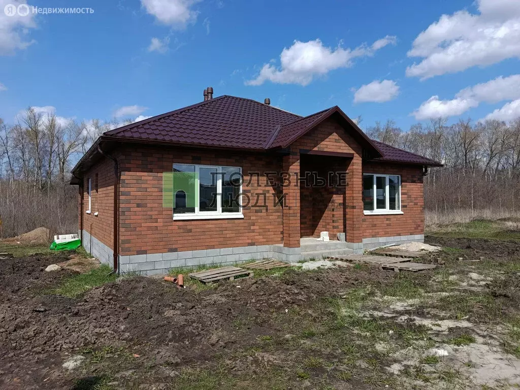 Дом в Белгородская область, Яковлевский муниципальный округ, Строитель ... - Фото 1