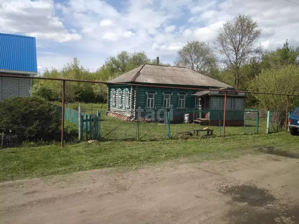 Дом в село Подгорное, улица Бутырки, 9 (27.1 м) - Фото 0
