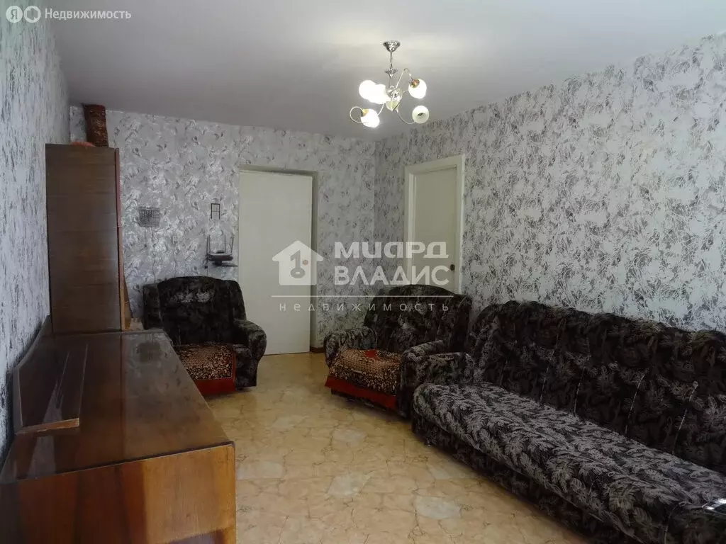 3-комнатная квартира: Омск, улица Берко Цемента, 14 (62.7 м) - Фото 0