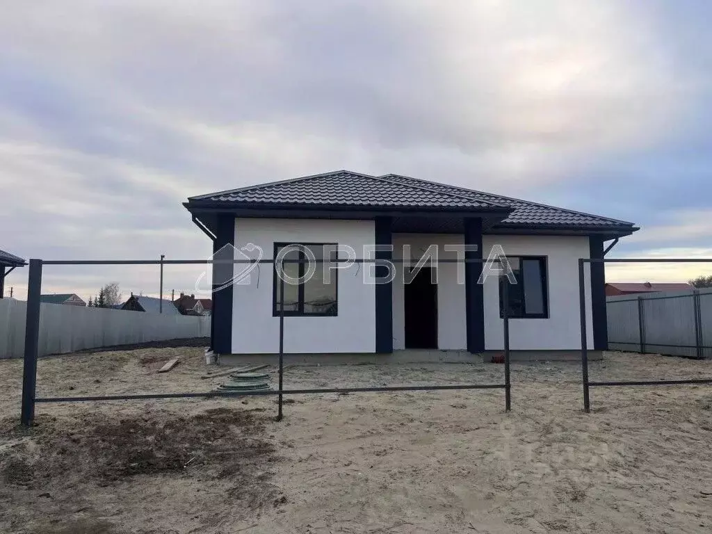 Дом в Тюменская область, Тюменский муниципальный округ, д. Субботина ... - Фото 1