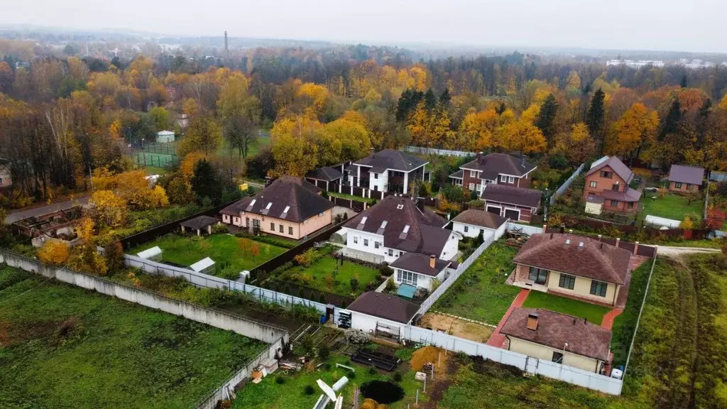 Участок в Московская область, Мытищи городской округ, с. Марфино ул. ... - Фото 1