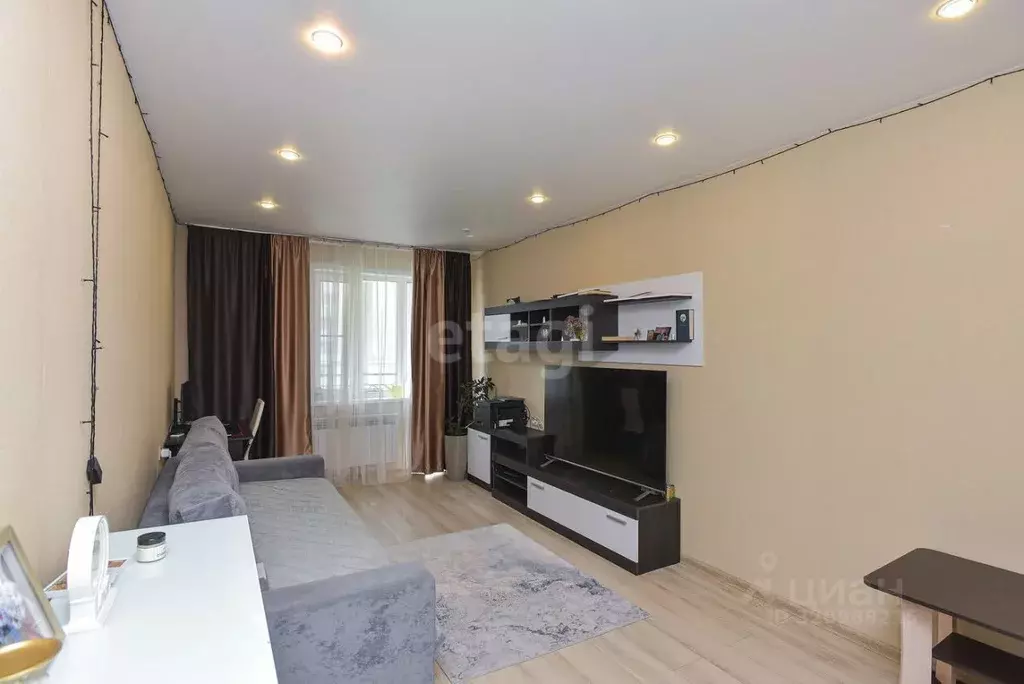 3-к кв. Воронежская область, Воронеж ул. Федора Тютчева, 93/6 (82.5 м) - Фото 1