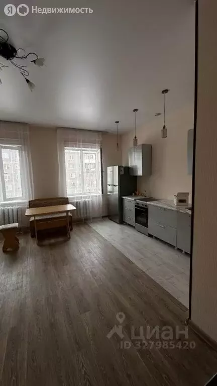 Квартира-студия: Омск, улица Профинтерна, 10 (29.3 м) - Фото 1
