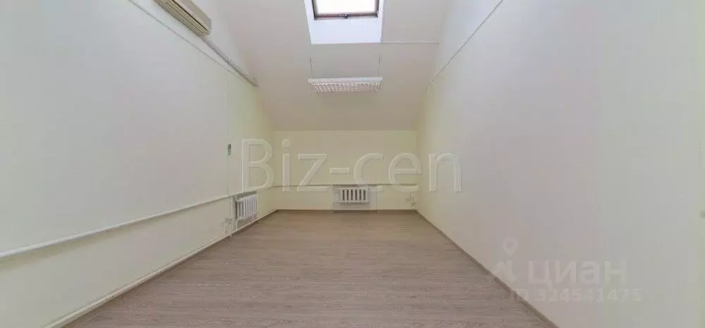 Офис в Санкт-Петербург 2-я Васильевского острова линия, 37 (22 м) - Фото 2