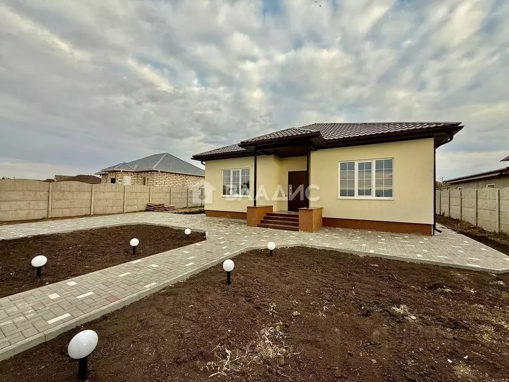 Дом в Белгородская область, Белгородский район, Беловское с/пос, с. ... - Фото 1