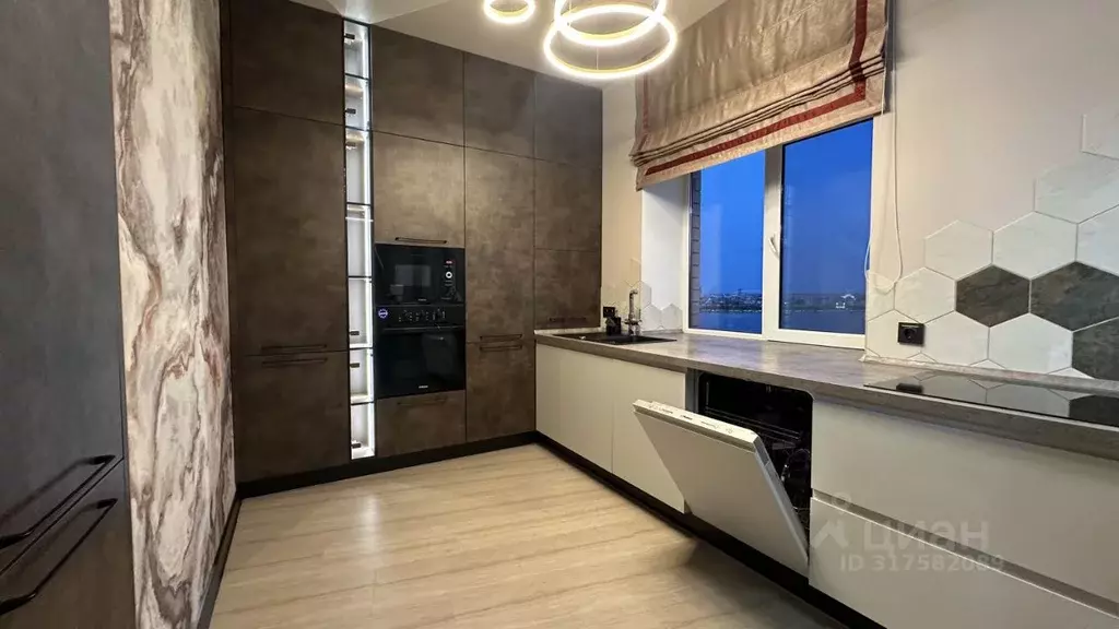 4-к кв. Татарстан, Казань ул. Сибгата Хакима, 15 (135.0 м) - Фото 1