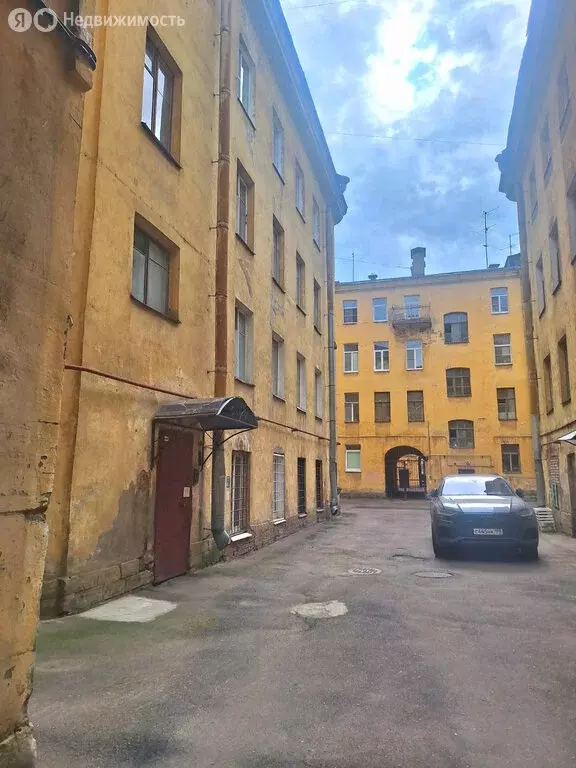3-комнатная квартира: Санкт-Петербург, Климов переулок, 7 (71.2 м) - Фото 0