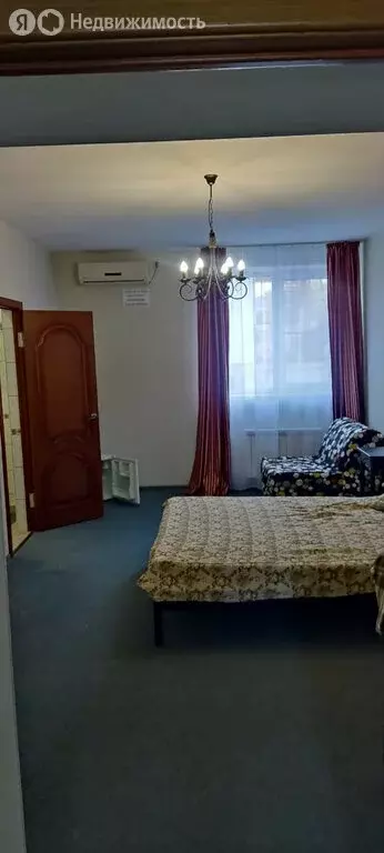 Дом в Геленджик, улица Серафимовича, 2Б (303.8 м) - Фото 0