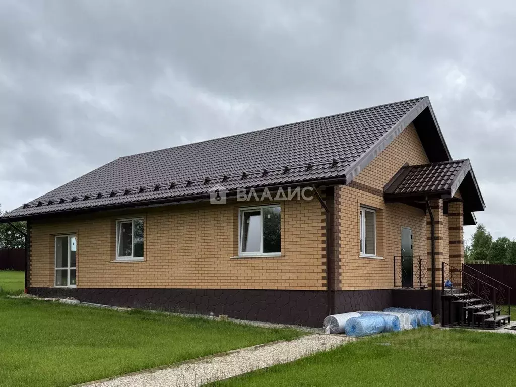 Дом в Калужская область, Жуковский район, Корсаково с/пос, д. Чернишня ... - Фото 0