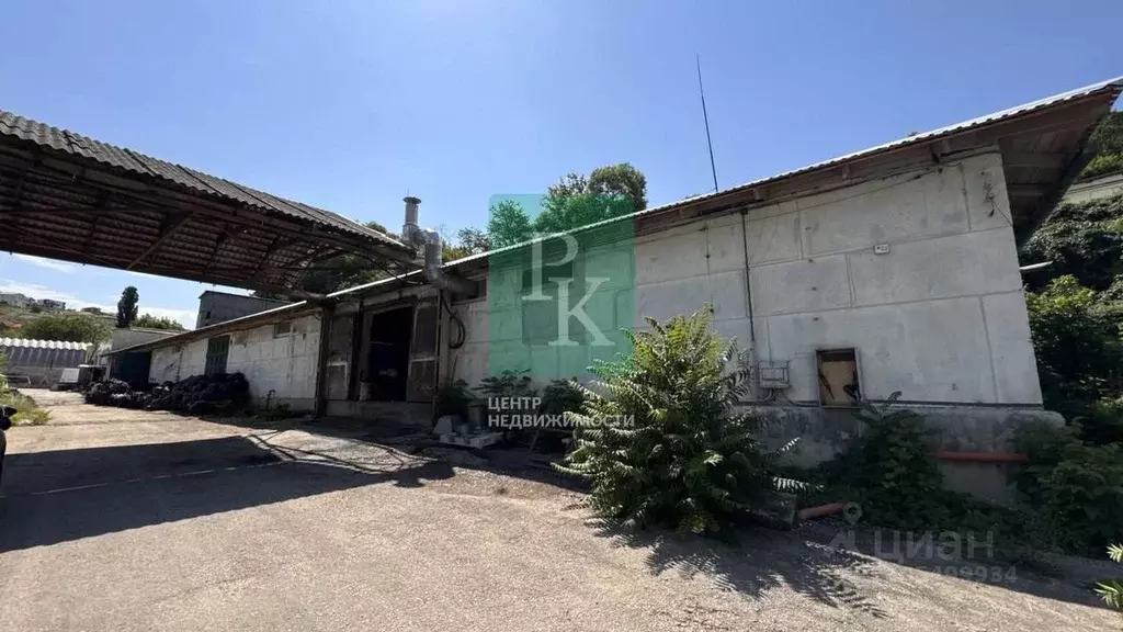 Производственное помещение в Севастополь ул. Делегатская, 10 (1150 м) - Фото 1