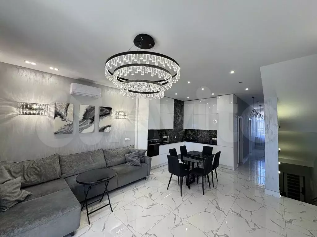 3-к. квартира, 98 м, 3/3 эт. - Фото 0