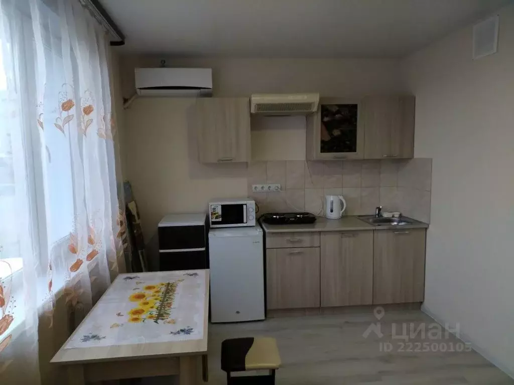 Студия Приморский край, Уссурийск ул. Сергея Ушакова, 13/2 (24.0 м) - Фото 1