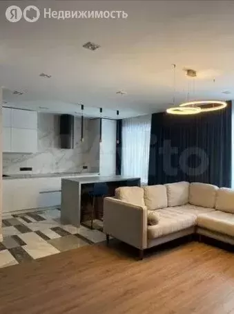 2-комнатная квартира: Ухта, улица М.К. Сидорова, 5 (90.7 м) - Фото 1