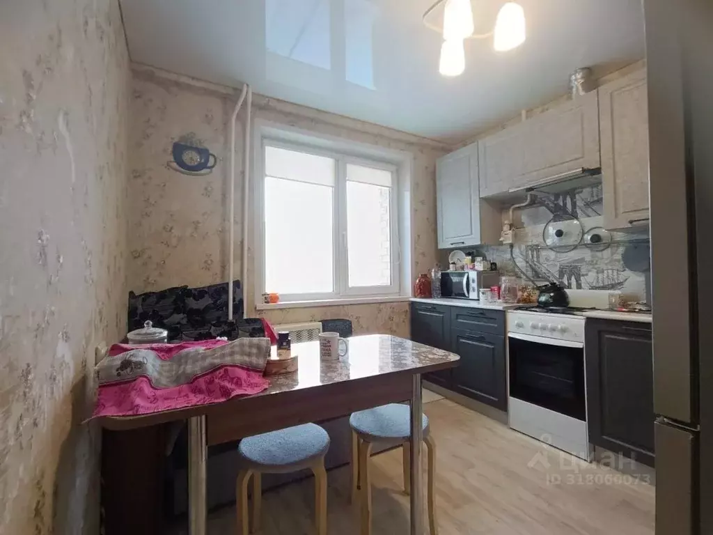 1-к кв. Башкортостан, Салават ул. Губкина, 10 (36.3 м) - Фото 0