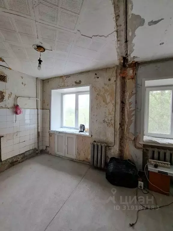 2-к кв. Омская область, Омск просп. Мира, 36 (42.0 м) - Фото 1