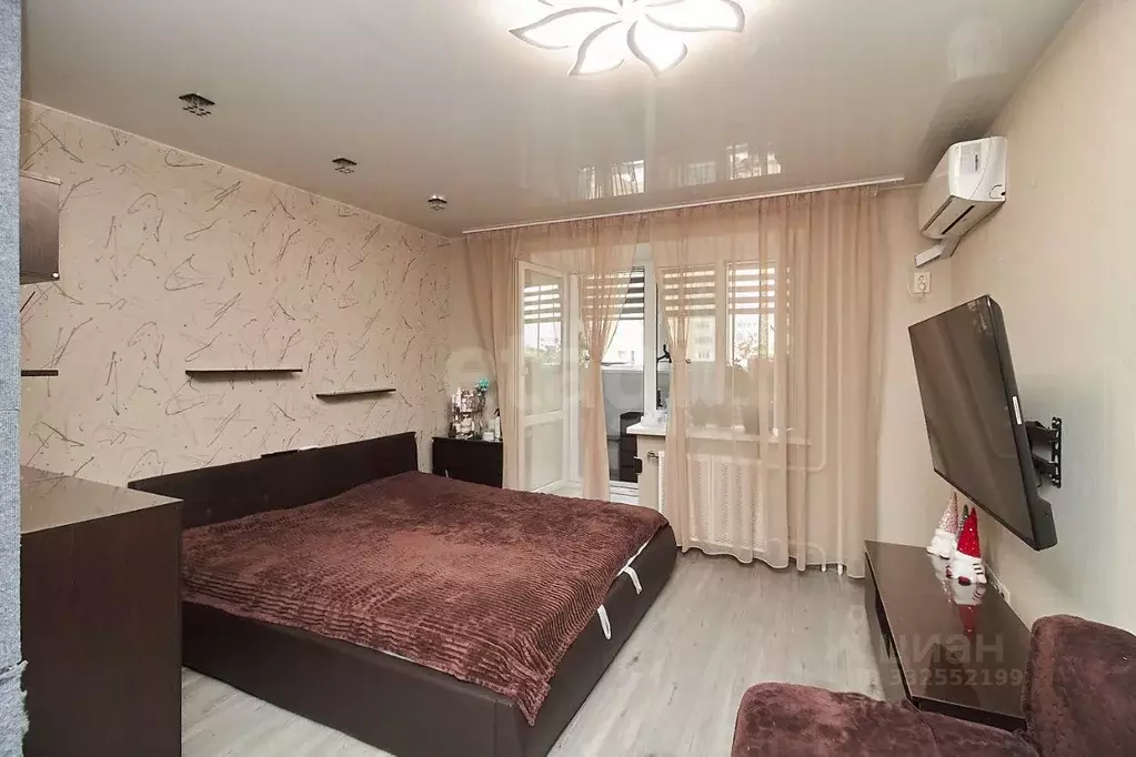1-к кв. Тюменская область, Тюмень ул. Избышева, 8 (38.5 м) - Фото 1