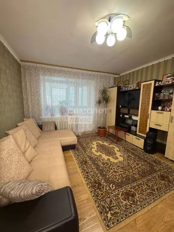 2-к кв. Нижегородская область, Бор пос. Октябрьский, ул. Победы, 18 ... - Фото 1