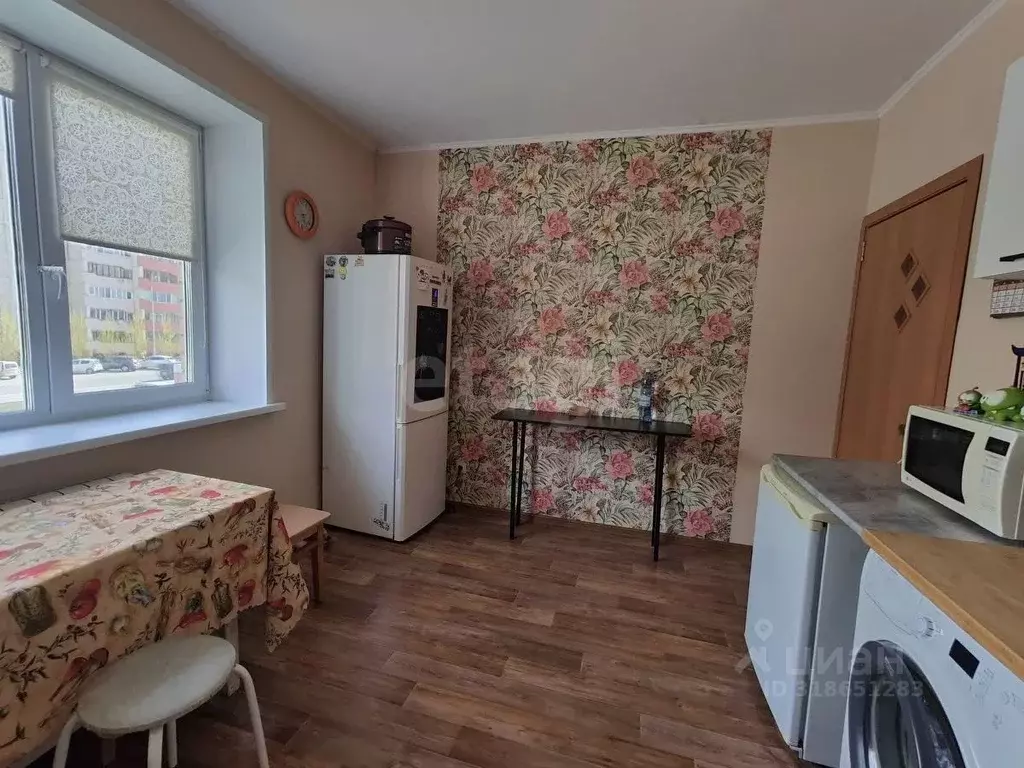 3-к кв. Тюменская область, Тюмень ул. Николая Ростовцева, 18 (72.8 м) - Фото 0
