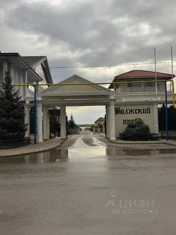 Таунхаус в Саратовская область, с. Усть-Курдюм ул. Бажановская, 7/8 ... - Фото 0