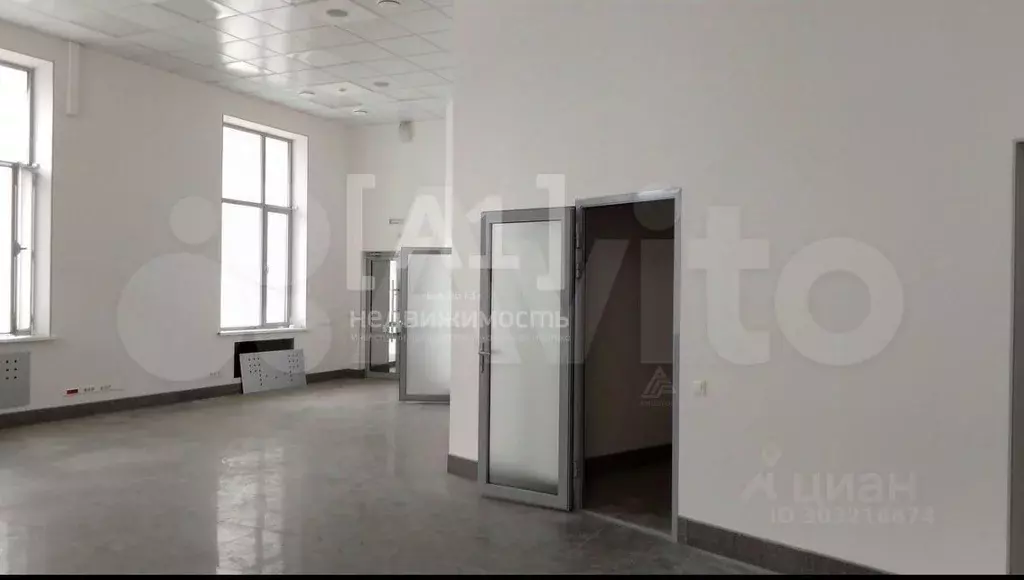 Помещение свободного назначения в Челябинская область, Челябинск ... - Фото 0