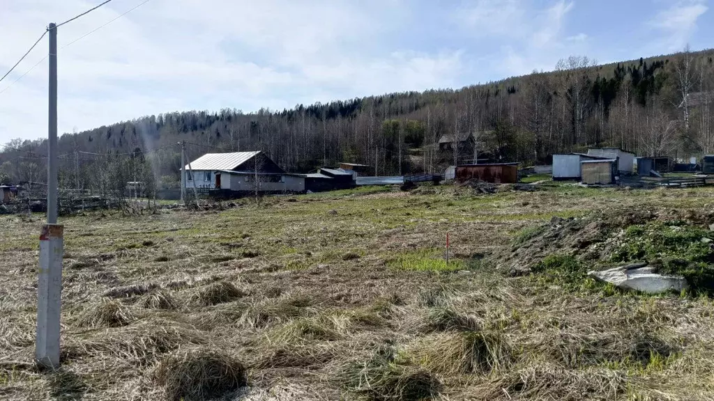 Участок в Кемеровская область, Таштагол Красногвардейская ул. (15.0 ... - Фото 0