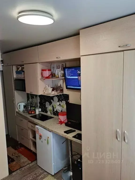 Студия Иркутская область, Иркутск ул. Помяловского, 15а (10.4 м) - Фото 1