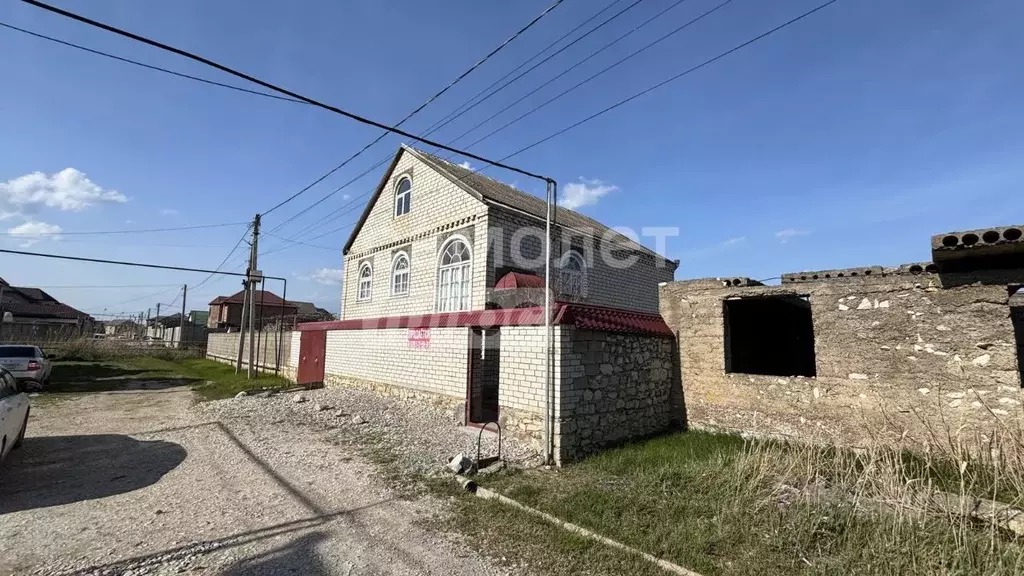 Дом в Дагестан, Махачкала городской округ, с. Новый Хушет ул. Ирчи ... - Фото 1