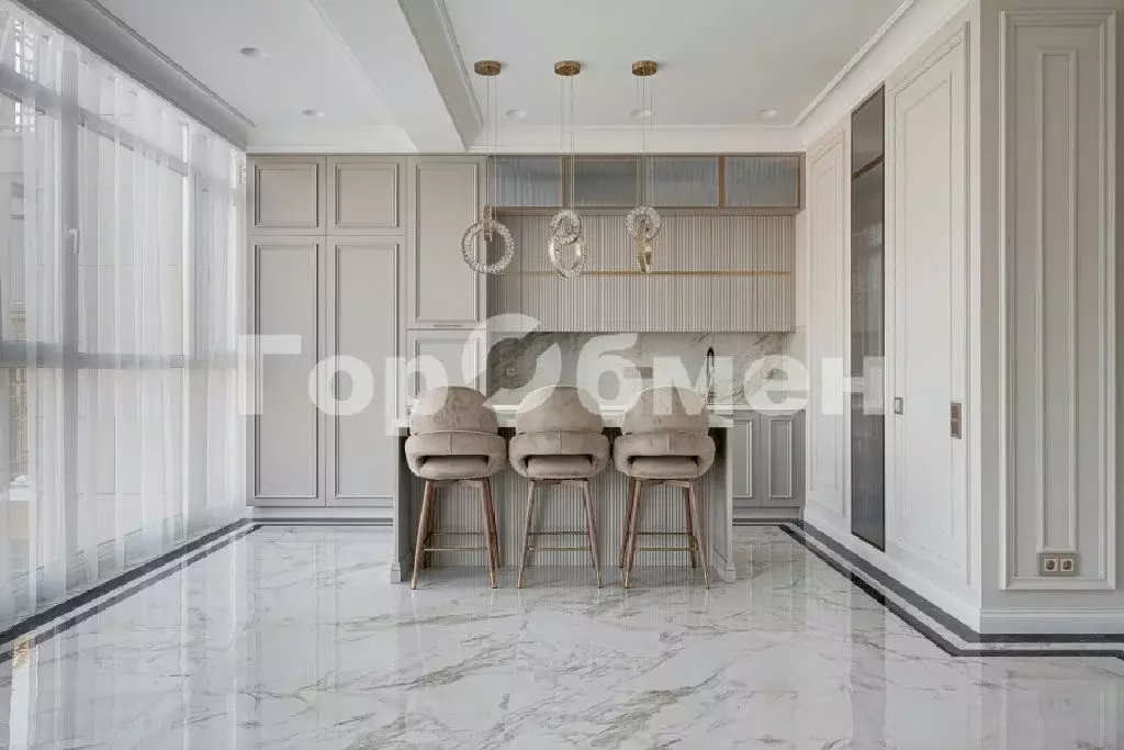 Продается 3-комнатная квартира - Фото 1