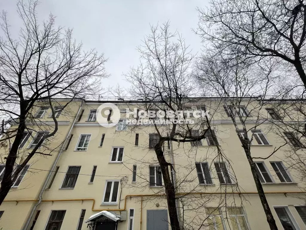 Комната 12,4 м в 5-к., 2/4 эт. - Фото 0