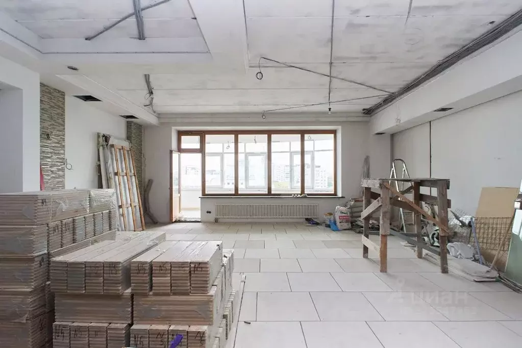 4-к кв. Тюменская область, Тюмень ул. Кирова, 35 (183.0 м) - Фото 1