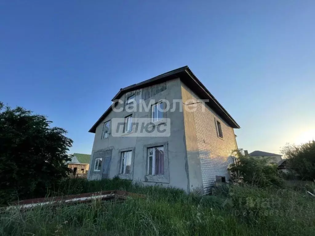 Дом в Курская область, Курский район, Клюквинский сельсовет, д. ... - Фото 1
