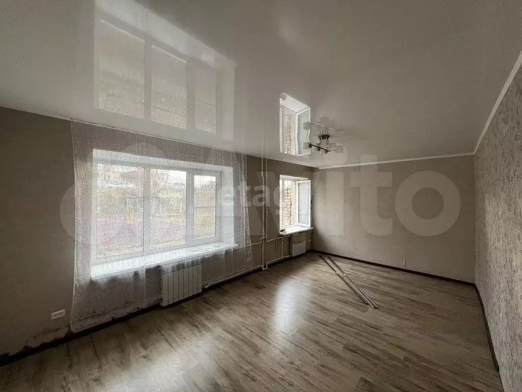 2-к. квартира, 54 м, 1/3 эт. - Фото 0
