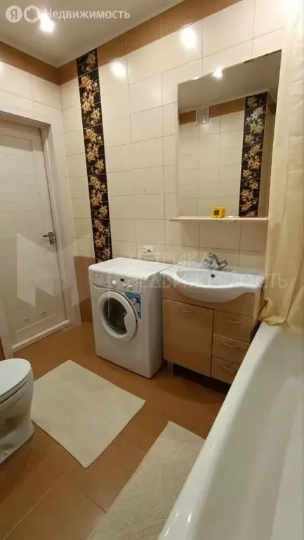 2-комнатная квартира: Екатеринбург, Комсомольская улица, 76 (62 м) - Фото 1