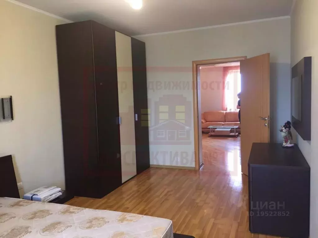 3-к кв. Воронежская область, Воронеж ул. Цюрупы, 1 (100.0 м) - Фото 1